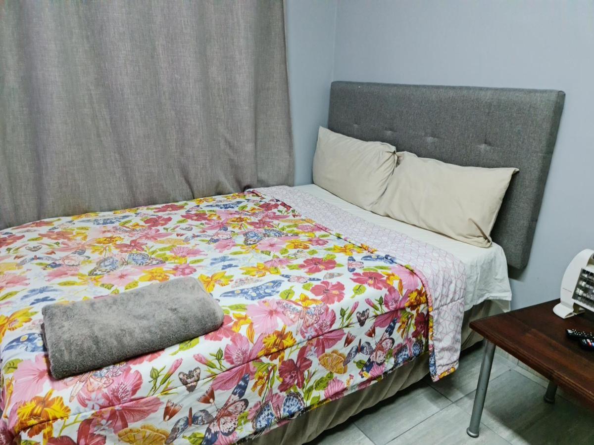 Hasate Guest House 10 Florence Street Oakdale Belliville 7530 Cape Town South African Buitenkant foto