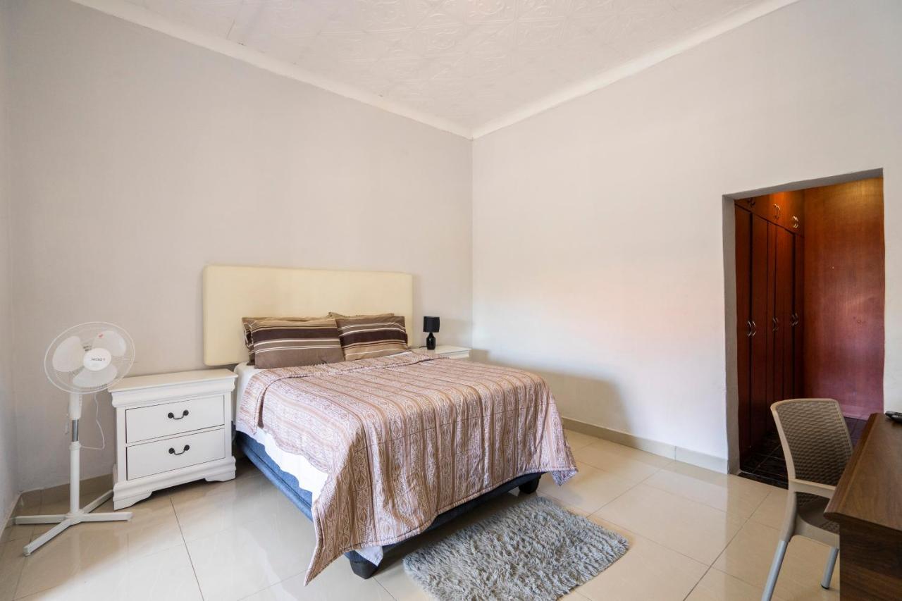 Hasate Guest House 10 Florence Street Oakdale Belliville 7530 Cape Town South African Buitenkant foto